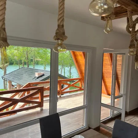 וילה Rustic Luxury Drina Drlace Ljubovija